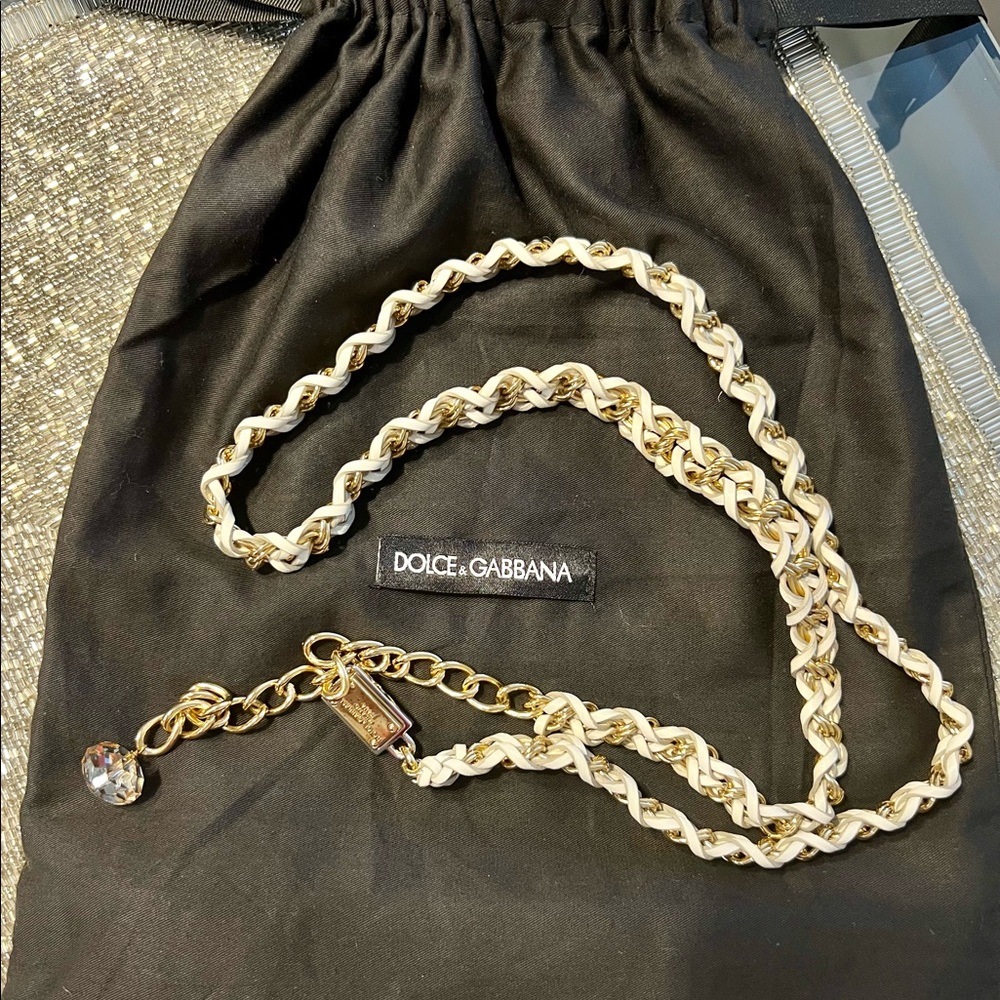 Dolce & Gabbana gold and white leather chain style belt ✨✨✨